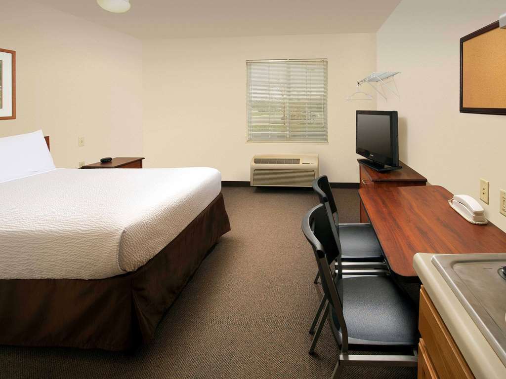 Woodspring Suites Sacramento Room photo