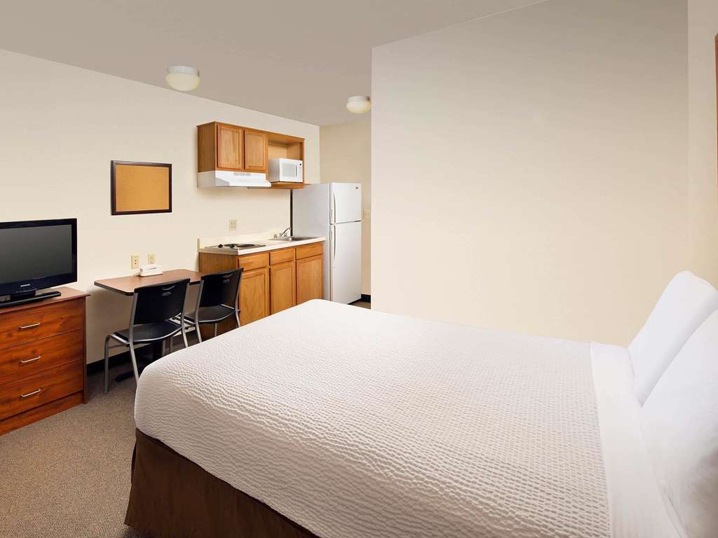 Woodspring Suites Sacramento Room photo