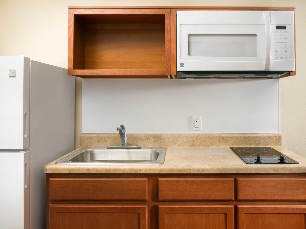 Woodspring Suites Sacramento Exterior photo